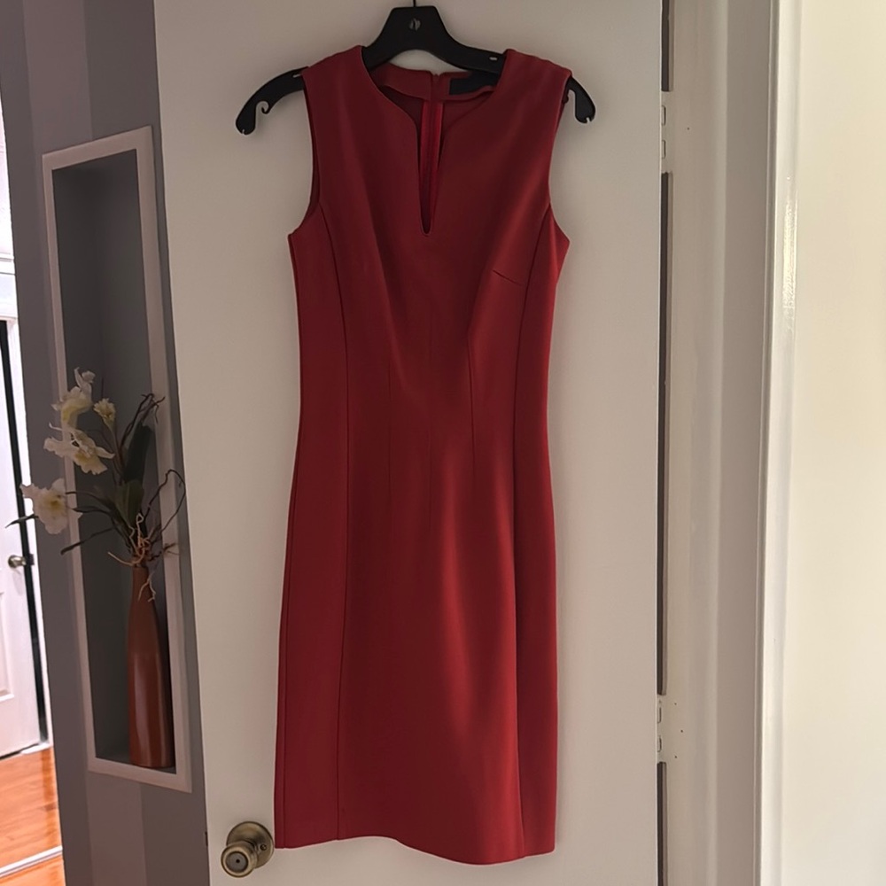 Elegant Red Sleeveless Dress